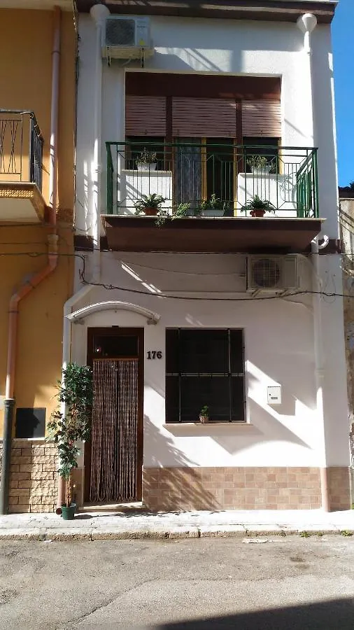 Giusy And Rose Hotel Cinisi Guest house