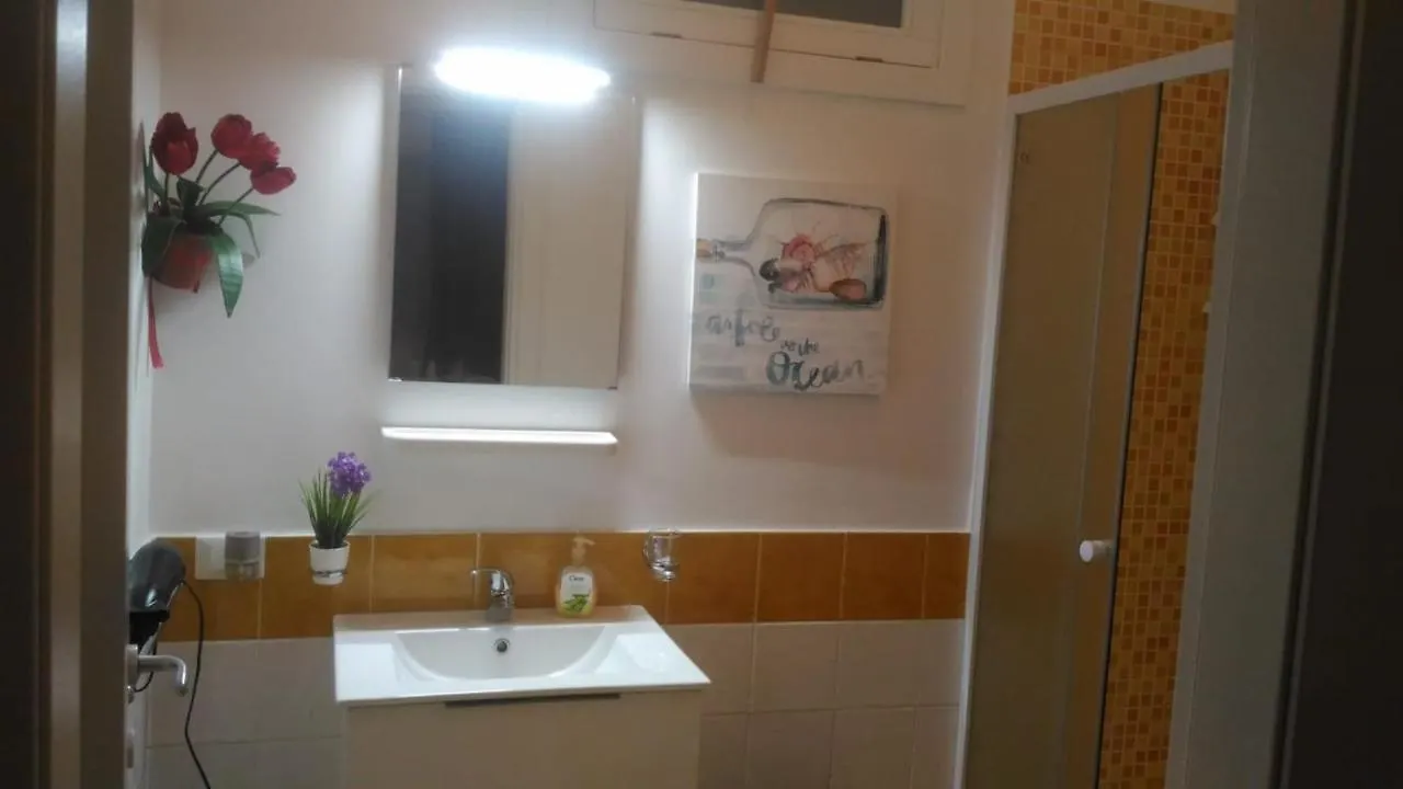 Guest house Giusy And Rose Hotel Cinisi Italy